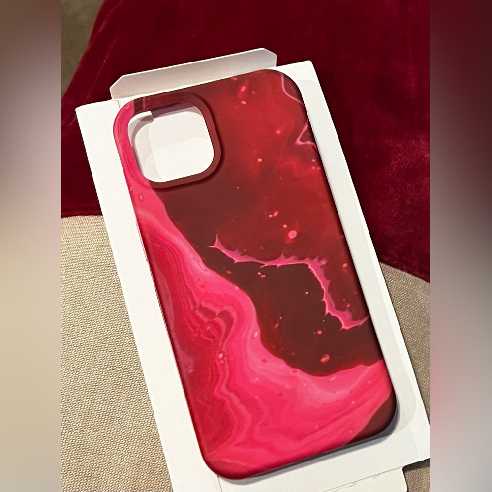 Cell phone case Otter Box/Pink marbleized look for iPhone 13 (Made for MagSafe)